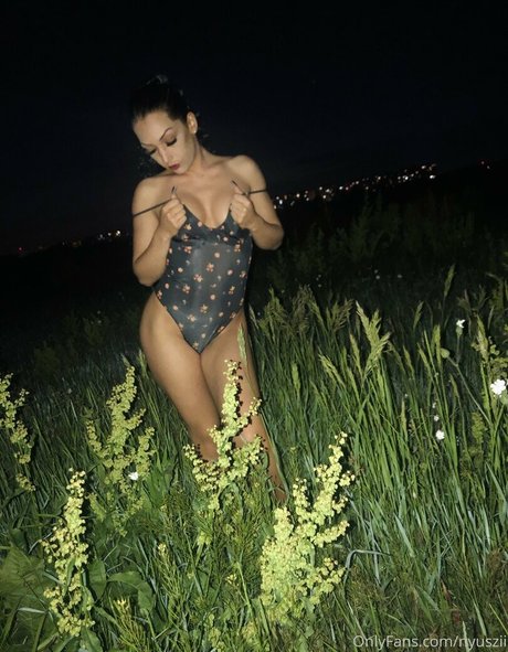 nyuszii pornstar sex img