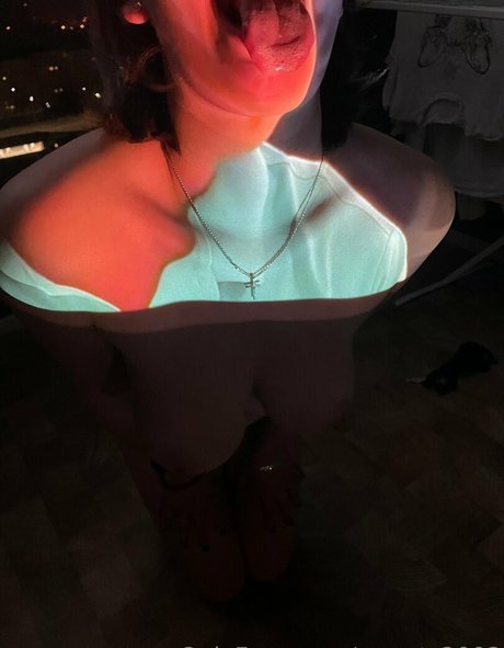 sweet 2002 nice actress pictures