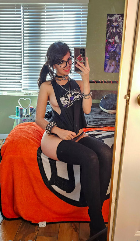 Emostonergorl star porn pics