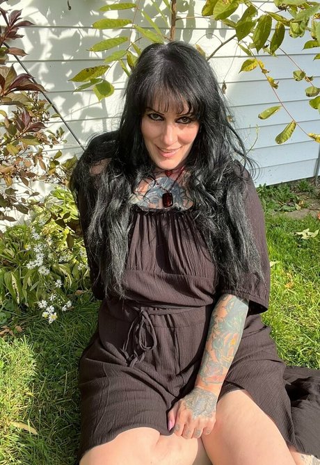 katitajewelnovak star top image