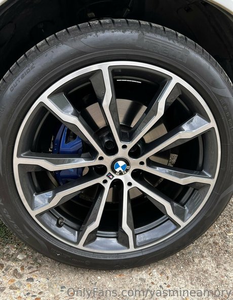 yasmineamory model exclusive pics