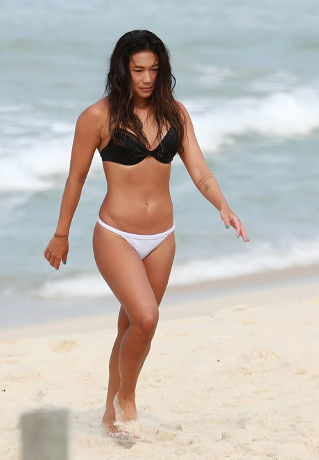 Dani Suzuki nudes model img