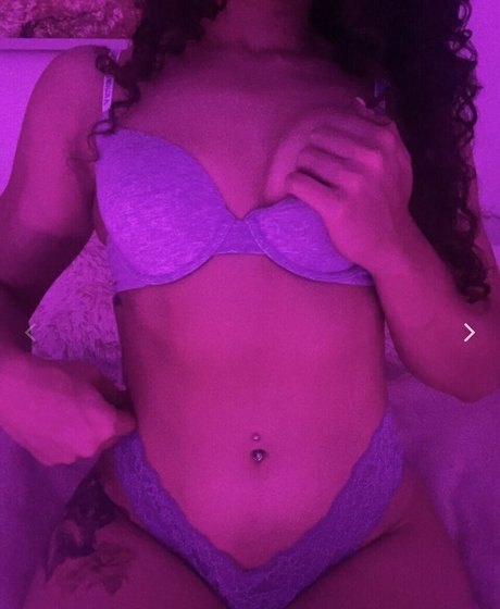 Hope Victoria model sexy photo