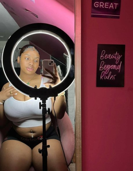 Chenille tv xxx pornstar pics