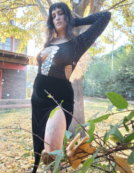 candecandys model xxx photo