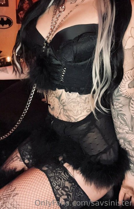 savsinister model beautiful pics