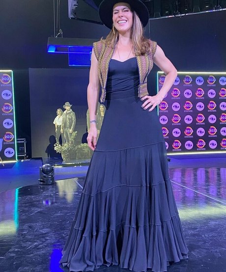 Zharick Leon nude actress pics