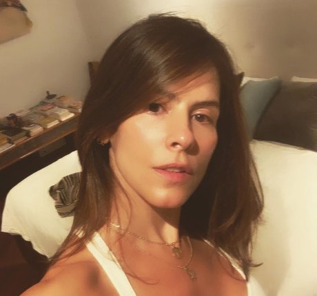 Zharick Leon beautiful star photos