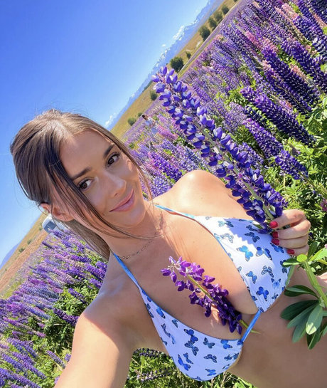 Emily Bright perfect model photo