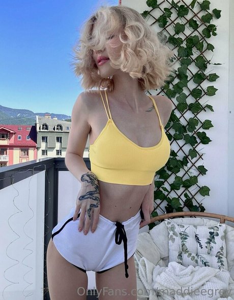 Maddie Grey model free img