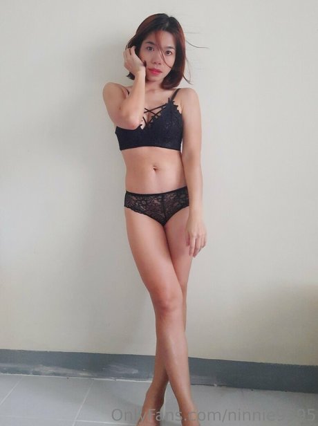 ninnie9595 sex star photo