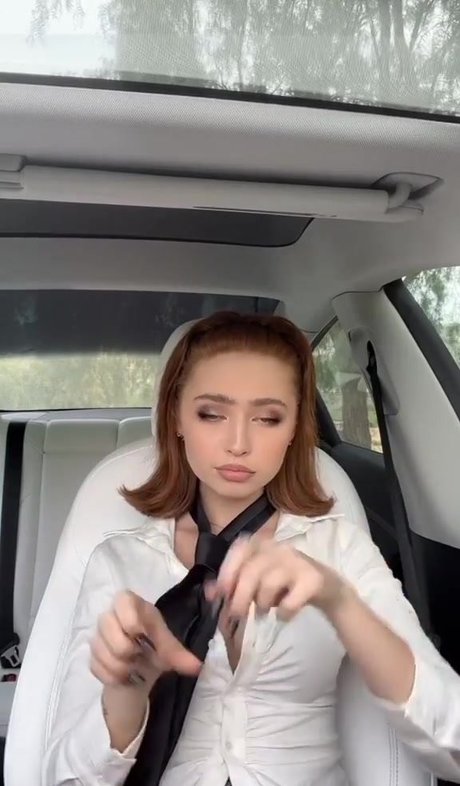 Renata Valliulina art model galleries