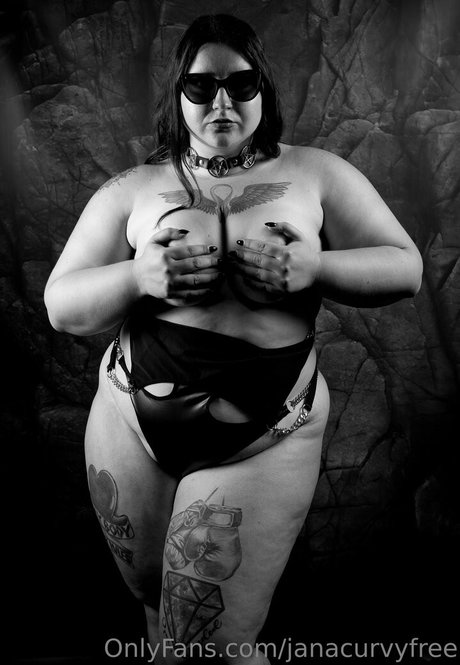 fitness babe onlyfans art nude archive