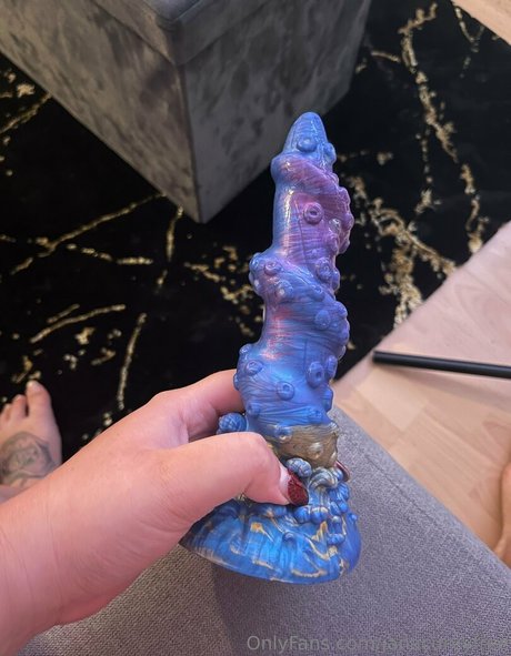 janacurvyfree hot model pictures