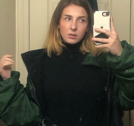 Megan Bitchell pretty model gallery