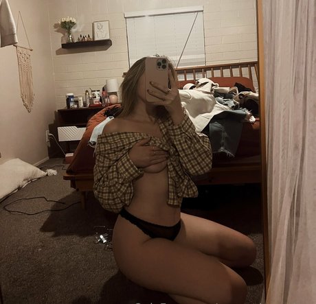 venuspiscessimp model porn image