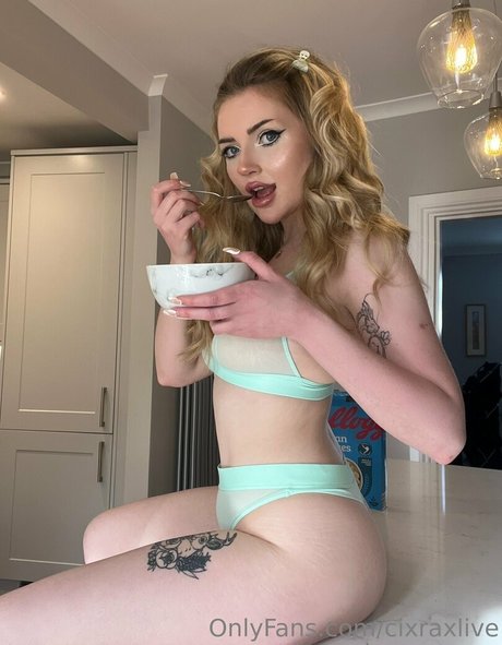 cixraxlive art actress img