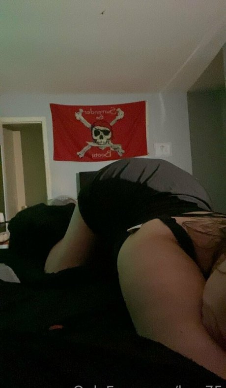 ky c75 nudes actress galleries