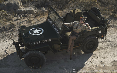 srtaroxanne actress pic