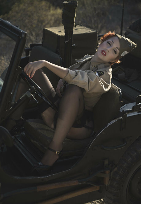 srtaroxanne adult model galleries