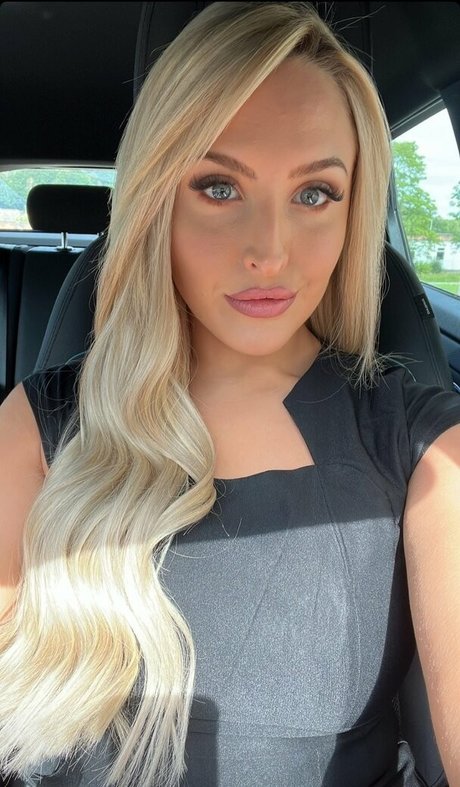 Emma Jones pornstar erotic photo