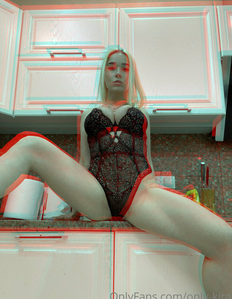 only kira model perfect pics