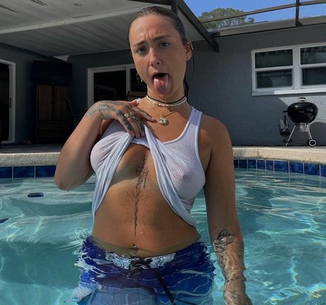 annapetrohoy pornstar adult photos