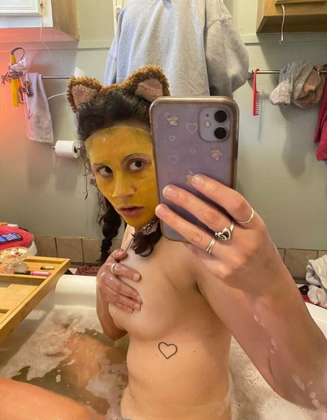 Oatmilkmommy sex star pics