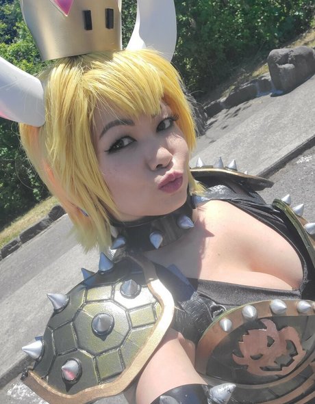 vivsai exclusive model image