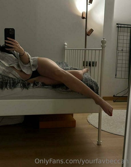 yourfavbeccah model pics
