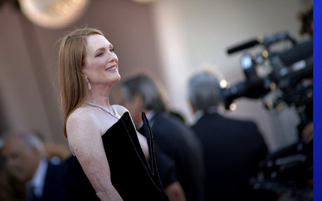 Julianne Moore pornstar high quality photo