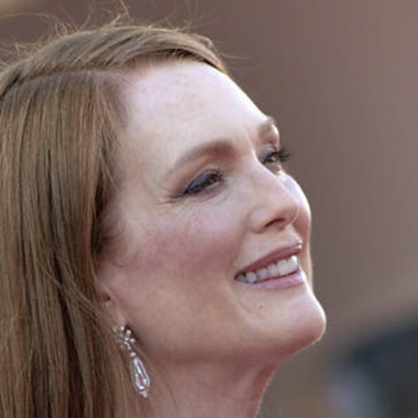 Julianne Moore model hd pictures