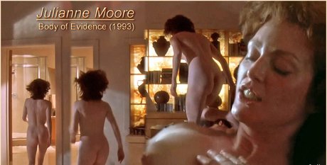 Julianne Moore star hot photos