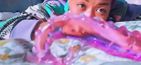 deednd pornstar top photo