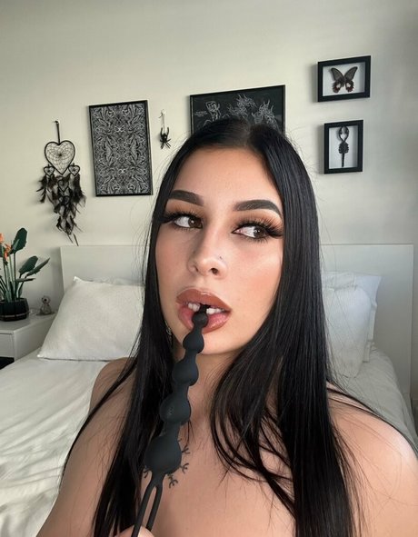 Carmenhanelx model sexy image