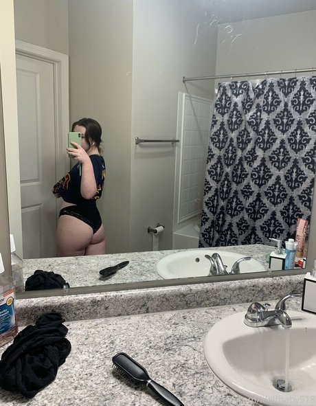 elfbxby adult actress photos