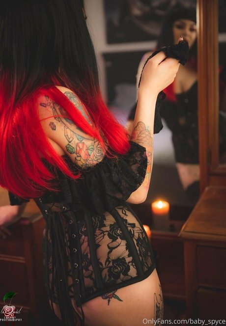 Synthia Valentine star pretty galleries