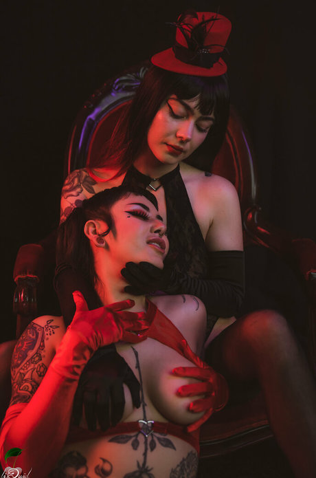 Synthia Valentine perfect model archive