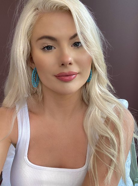 Riley Sinclair top star galleries