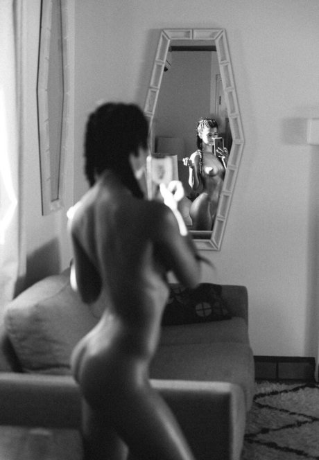 Rieli Jean model art pic