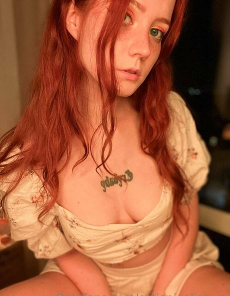 cutiepie Alice star hot pictures