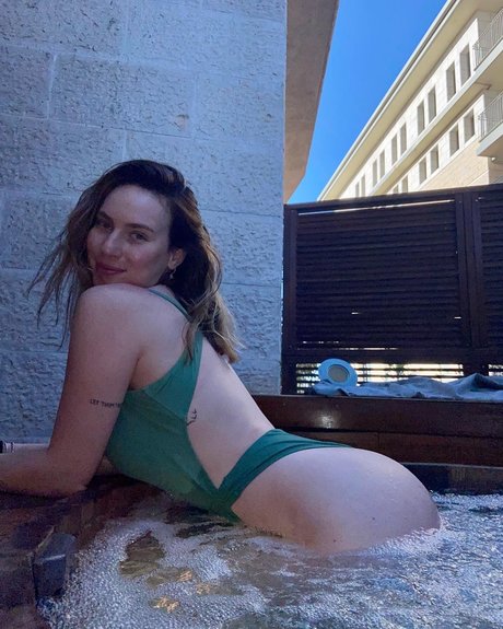 Sivan Aharon star nice pictures