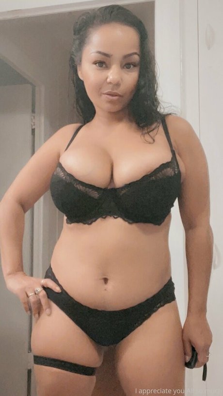 GeminiByNature model hot pics