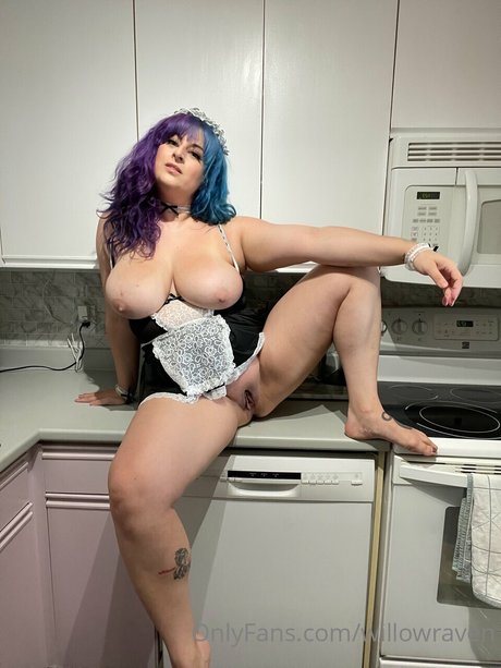 Willow Raven pornstar nice img