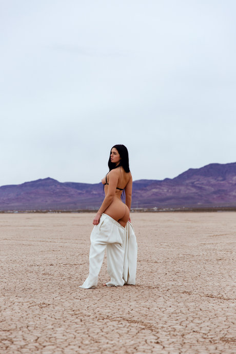 Madison Ginley star naked photos