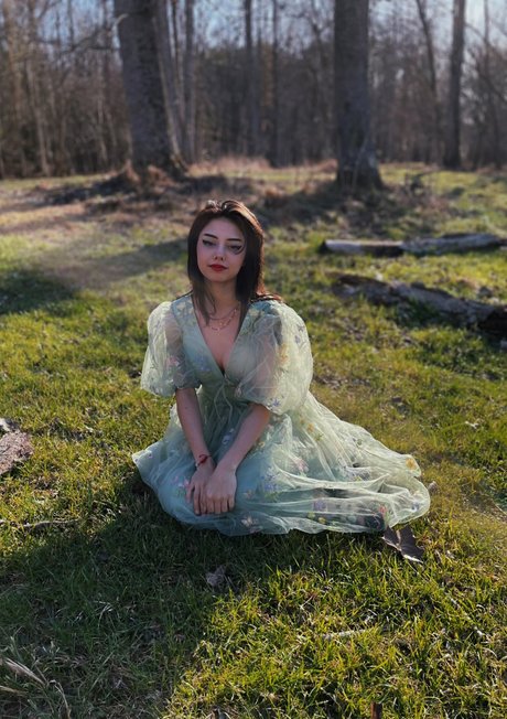 Shea Briar model sexy picture