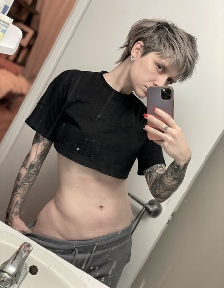 arab curvy onlyfans top picture