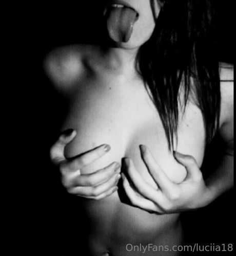 luciia18 pornstar sexy photo