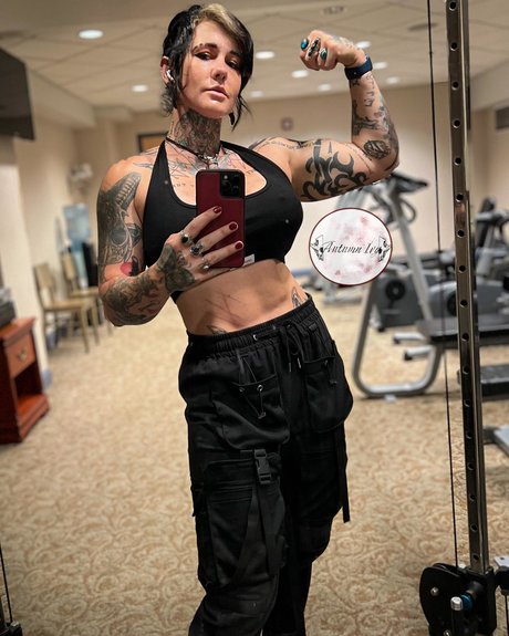 Autumn Ivy nice star pic