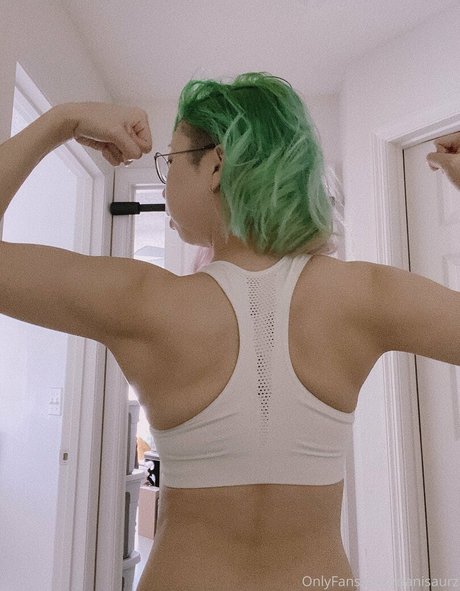 Danisaurz sexy pornstar picture